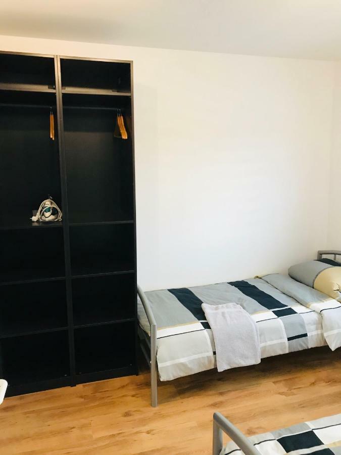 Fewo Cologne, Airport, City Apartment Ngoại thất bức ảnh